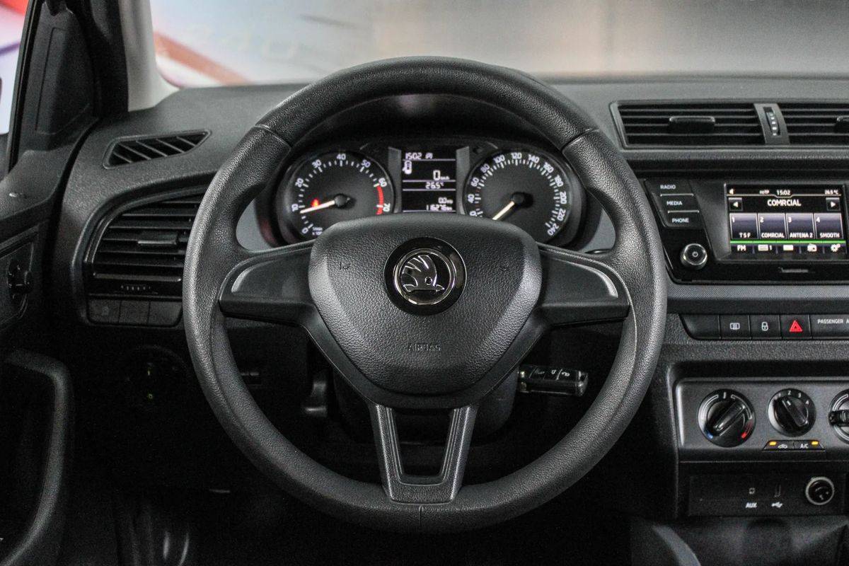 skoda-fabia-break-2016-gasolina-1197cc