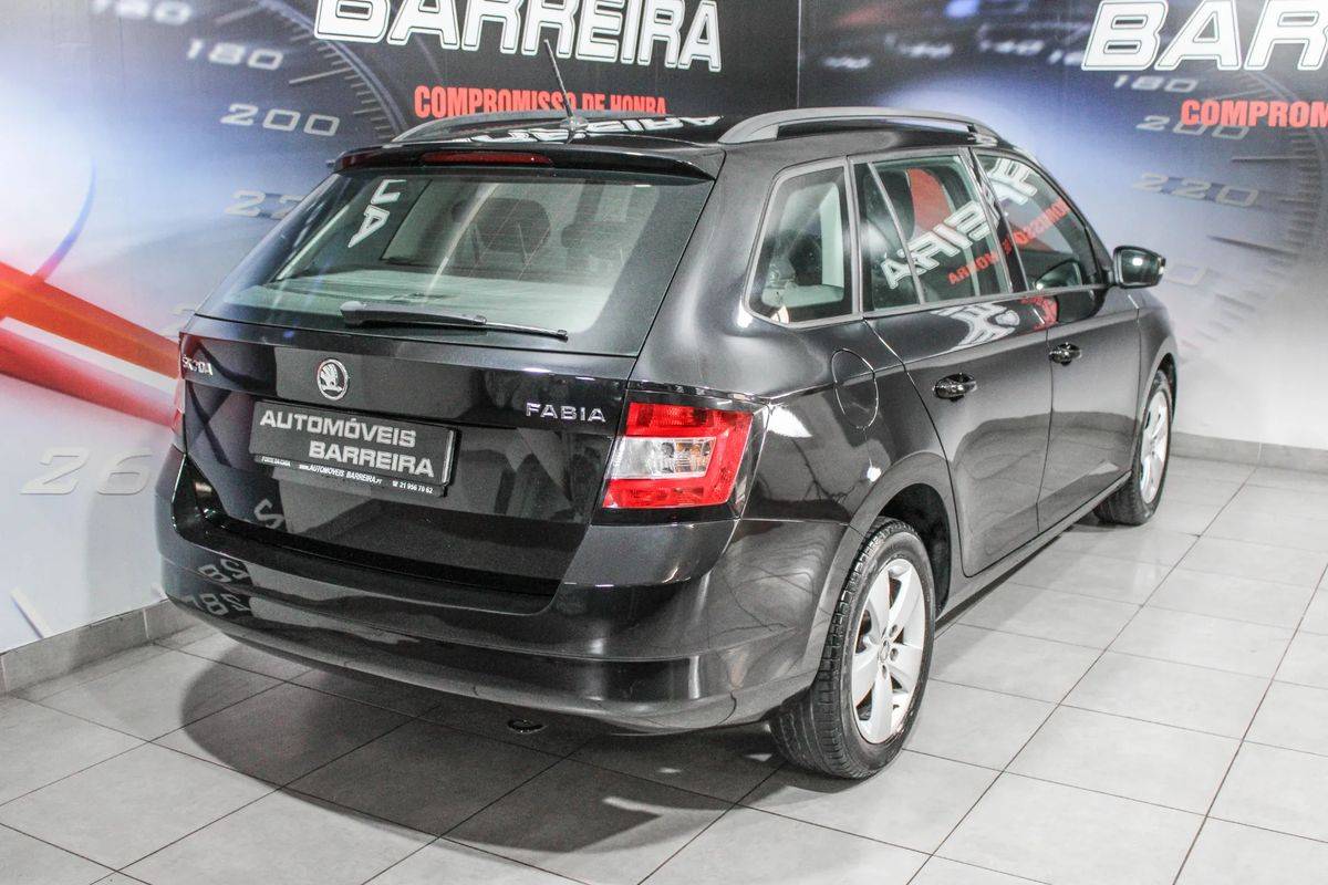 skoda-fabia-break-2016-gasolina-1197cc