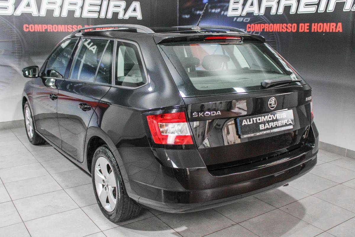skoda-fabia-break-2016-gasolina-1197cc