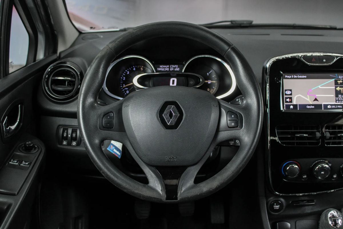 renault-clio-sport-tourer-2014-diesel-1461cc