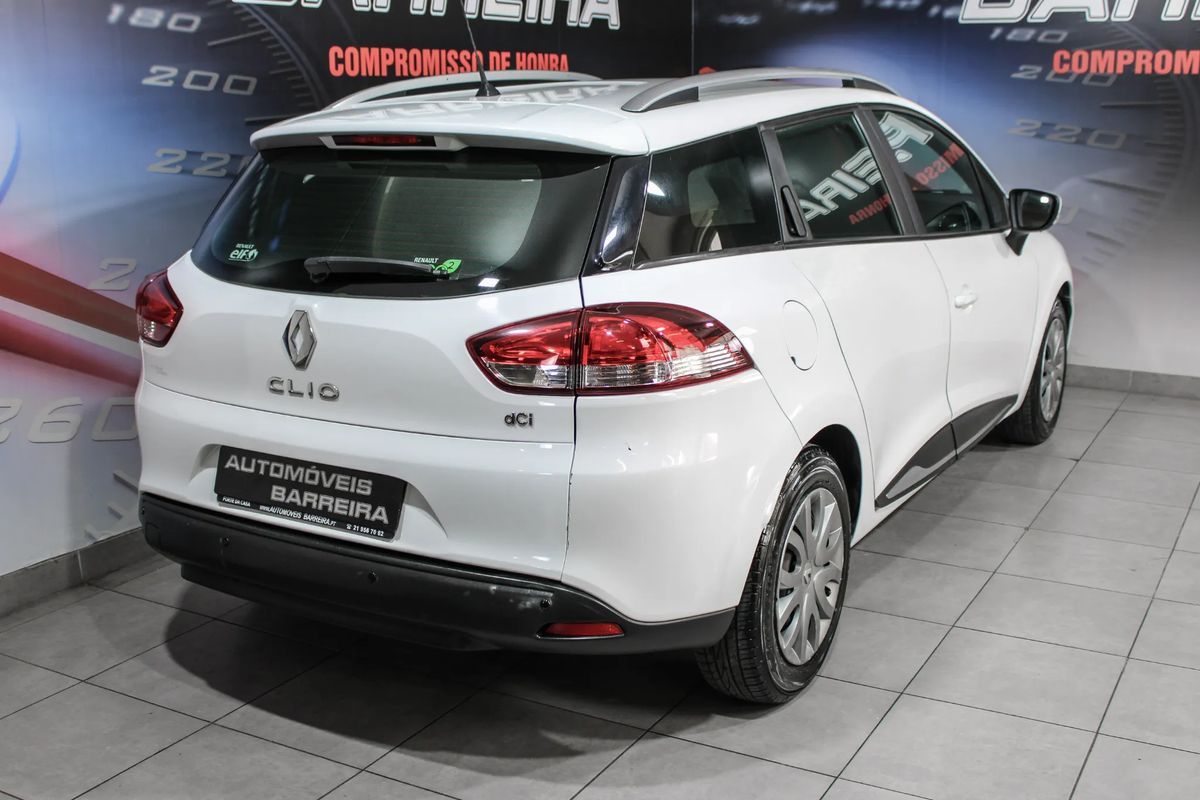 renault-clio-sport-tourer-2014-diesel-1461cc