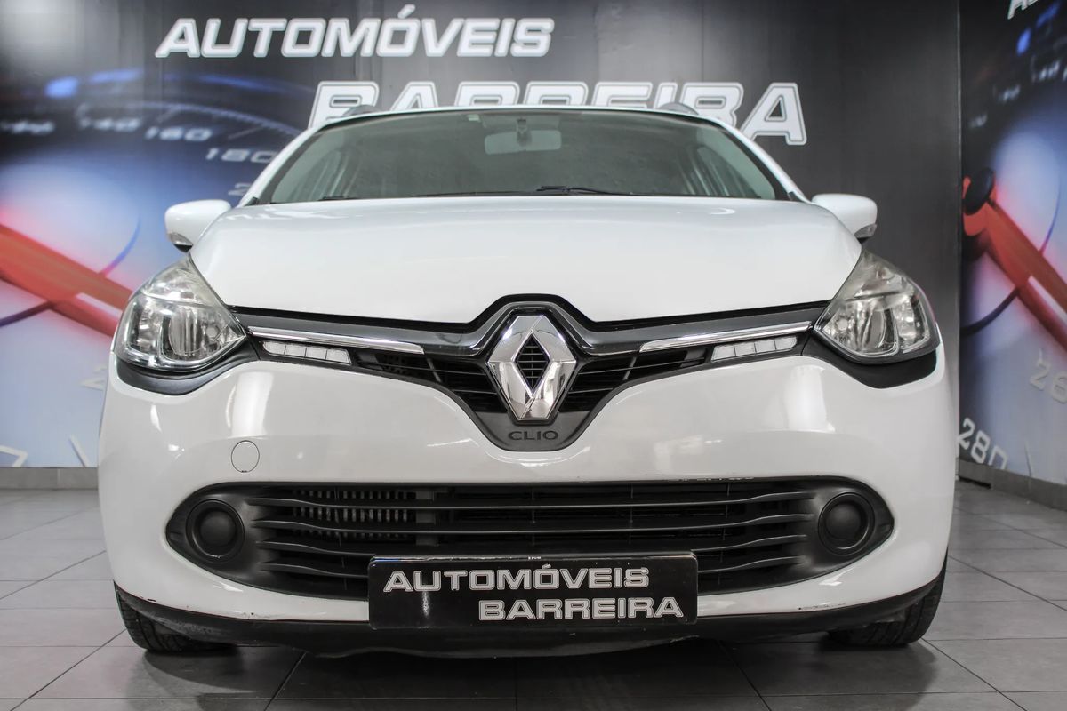 renault-clio-sport-tourer-2014-diesel-1461cc