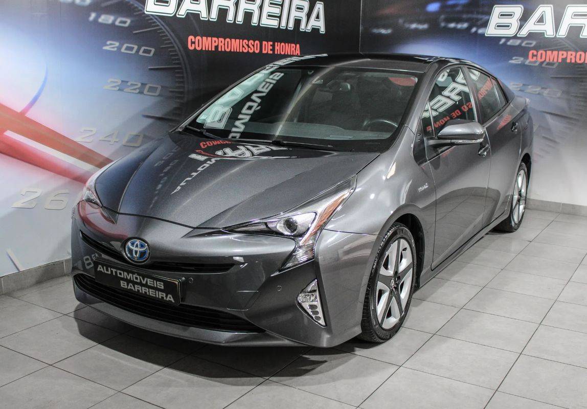 toyota-prius-2018-hibrido-a-gasolina-1798cc