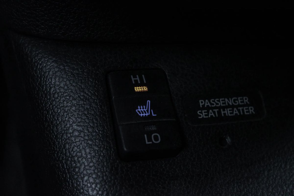 toyota-prius-2018-hibrido-a-gasolina-1798cc