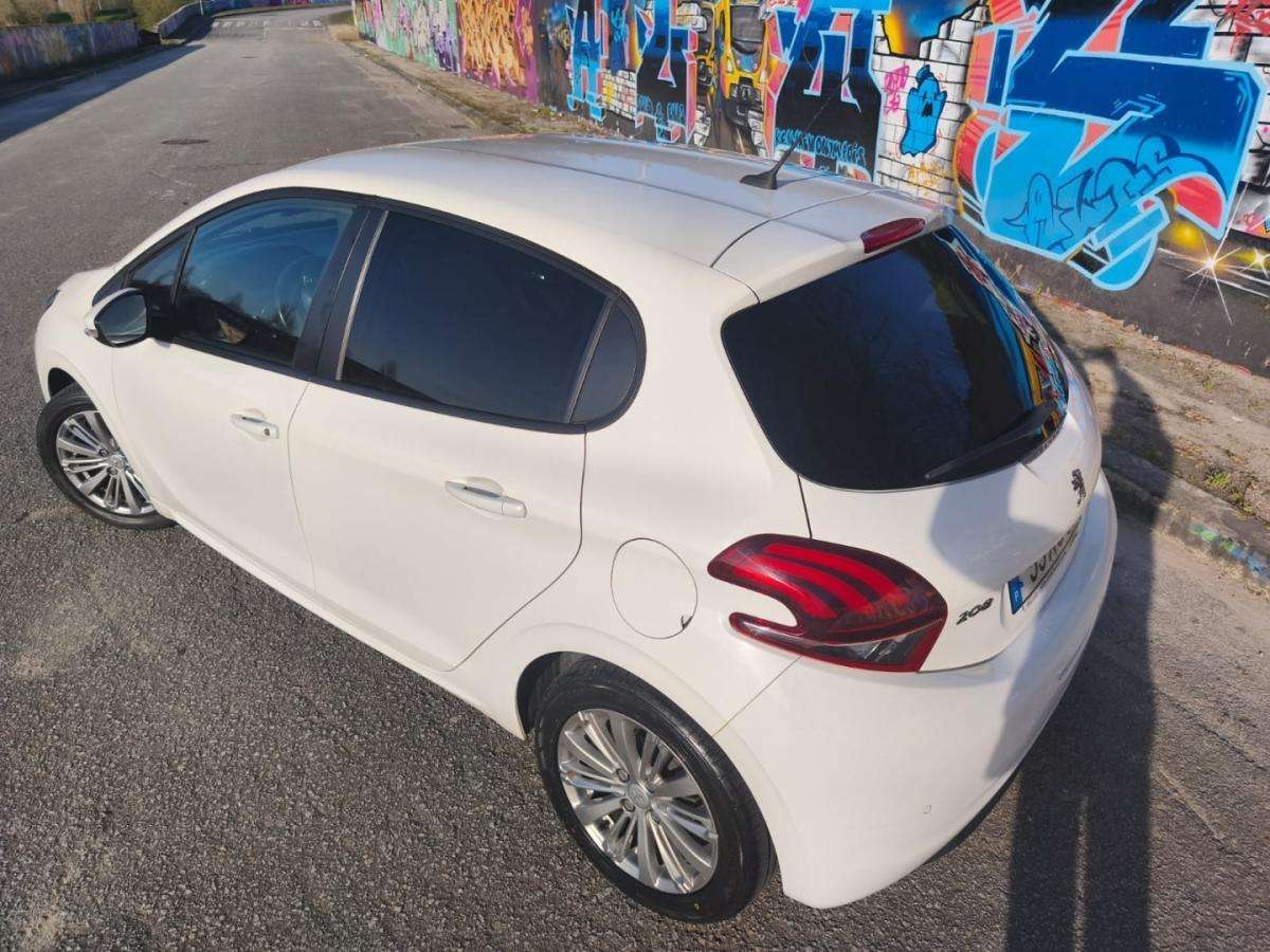 peugeot-208-2019-gasolina-1199cc