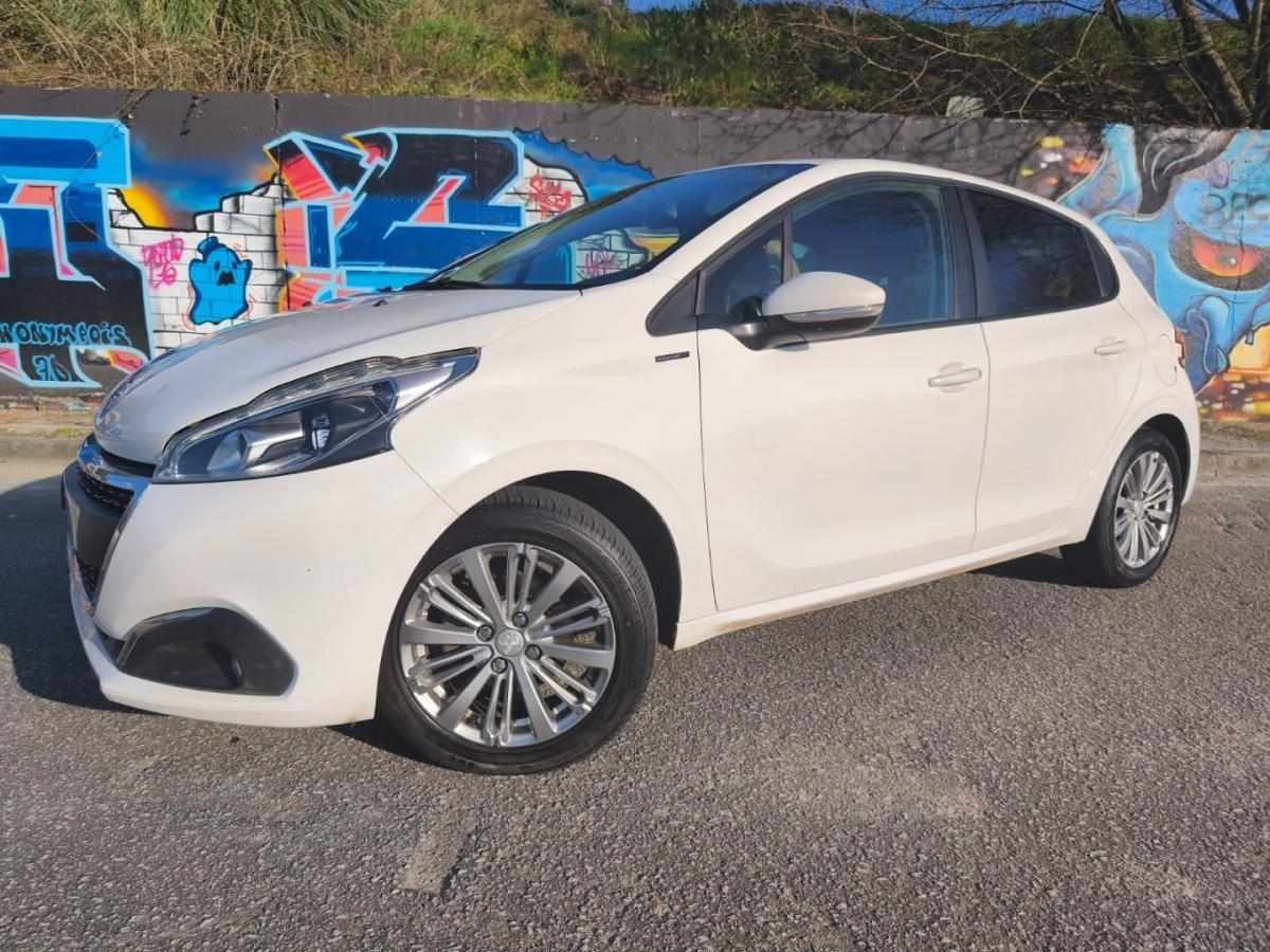 peugeot-208-2019-gasolina-1199cc