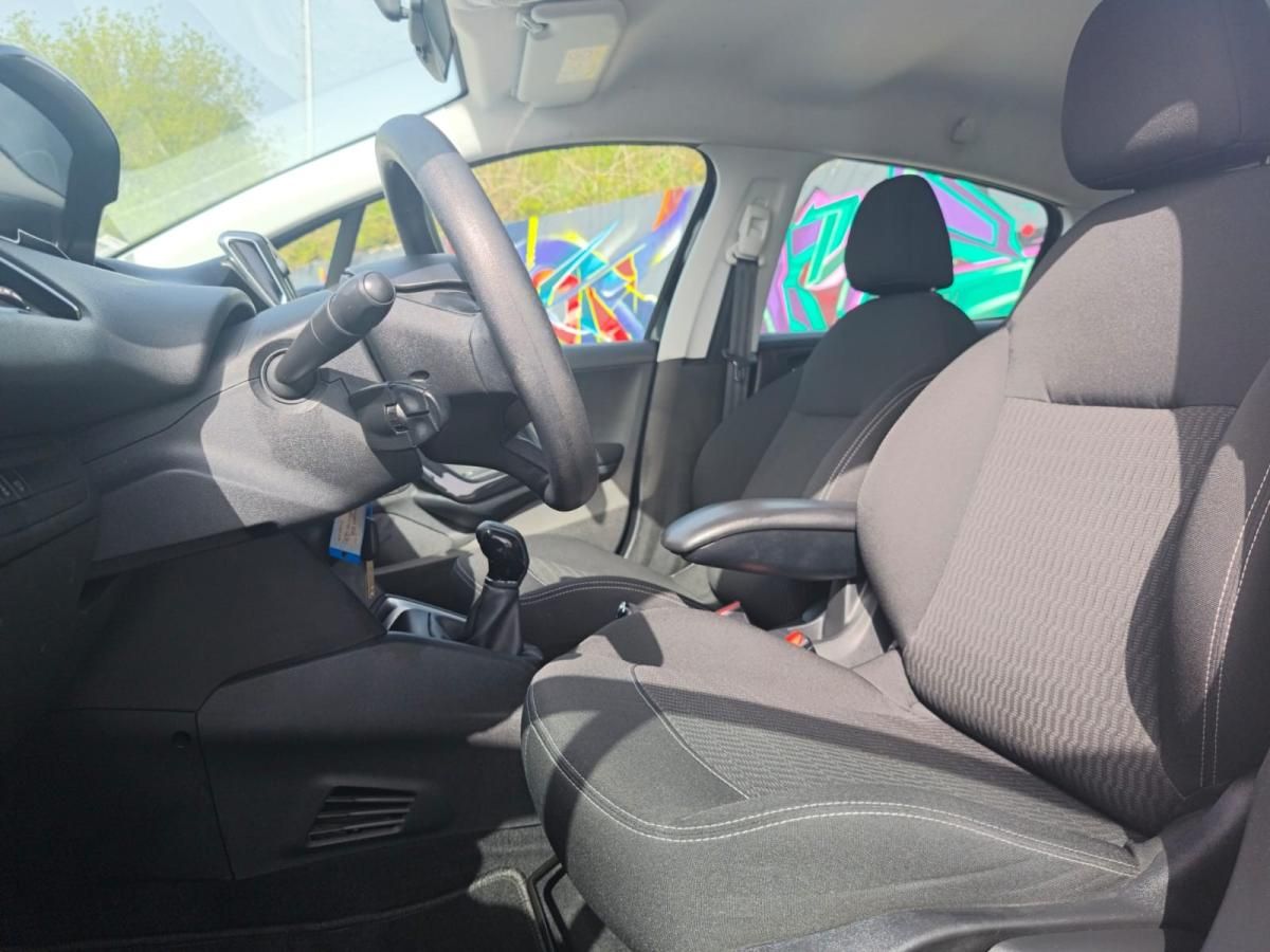 peugeot-208-2016-diesel-1560cc