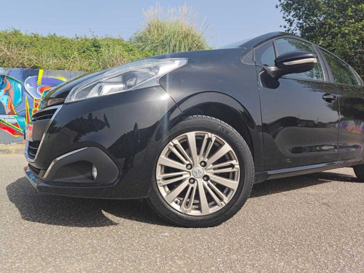 peugeot-208-2016-diesel-1560cc