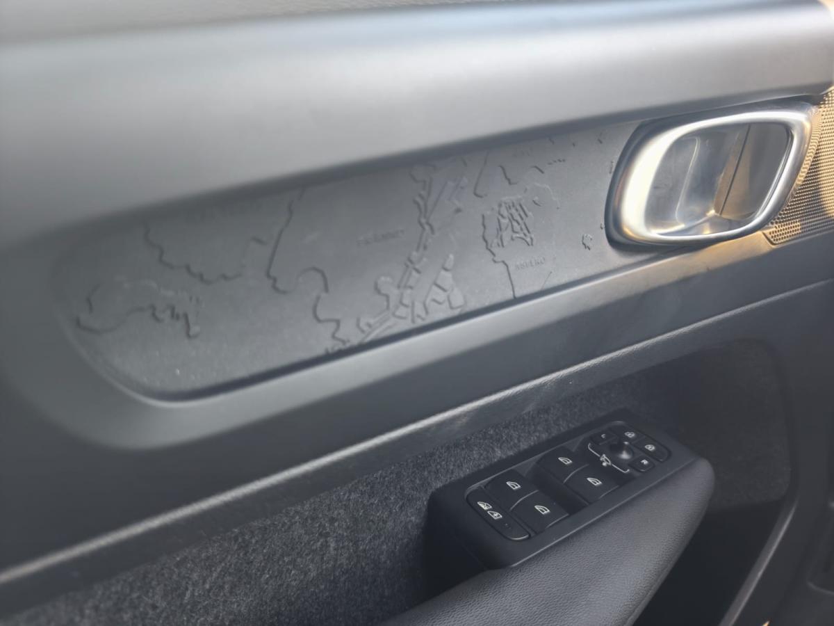 volvo-xc40-2023-eletrico-0cc