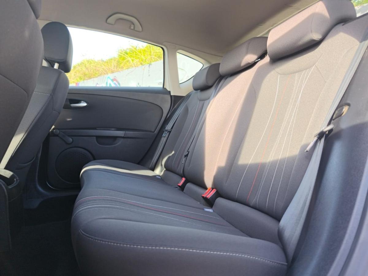 seat-leon-2012-diesel-1598cc