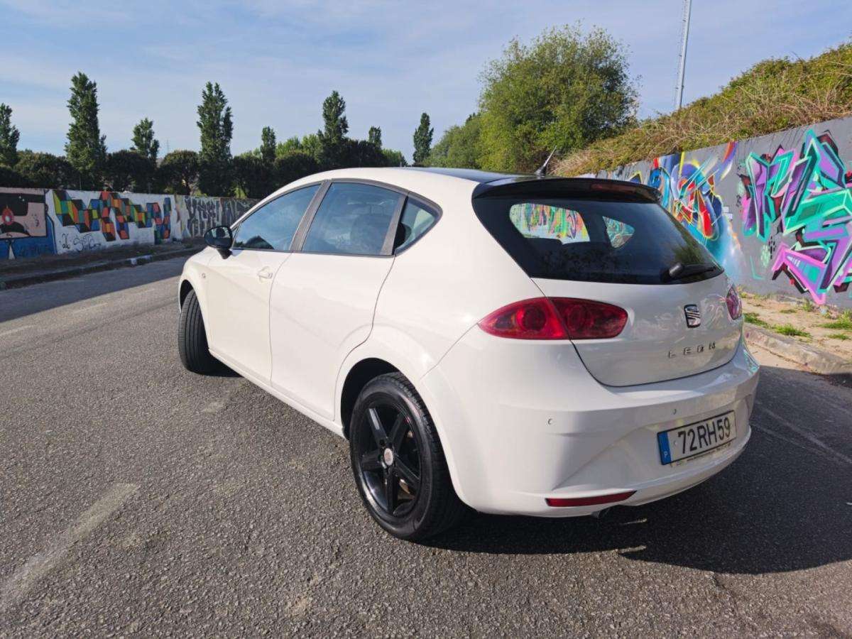 seat-leon-2012-diesel-1598cc