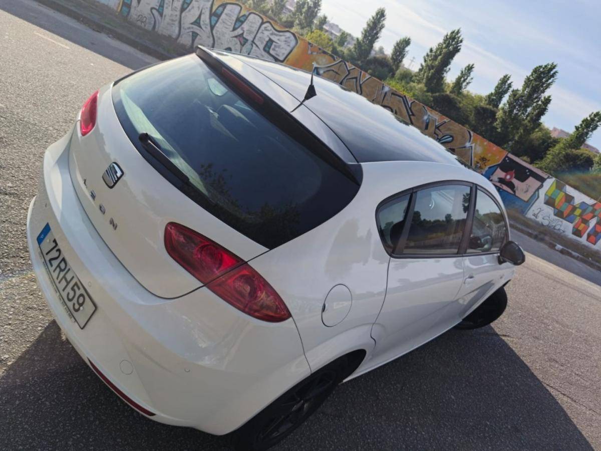 seat-leon-2012-diesel-1598cc