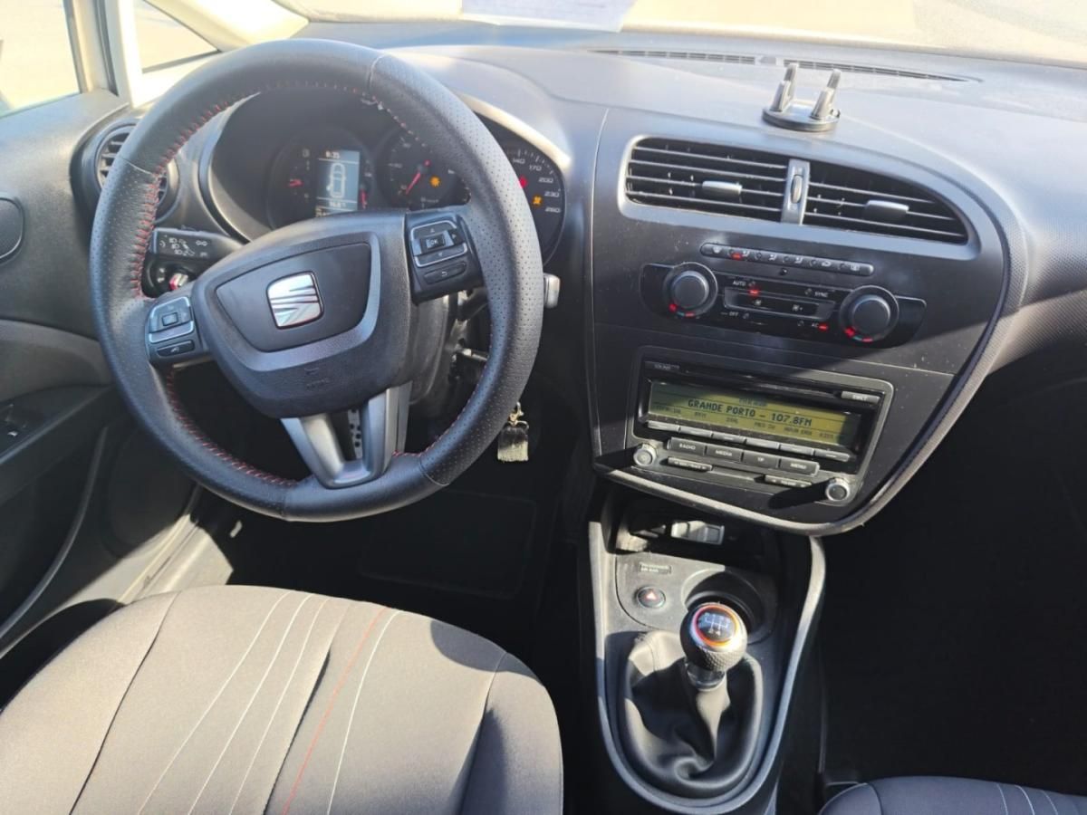 seat-leon-2012-diesel-1598cc