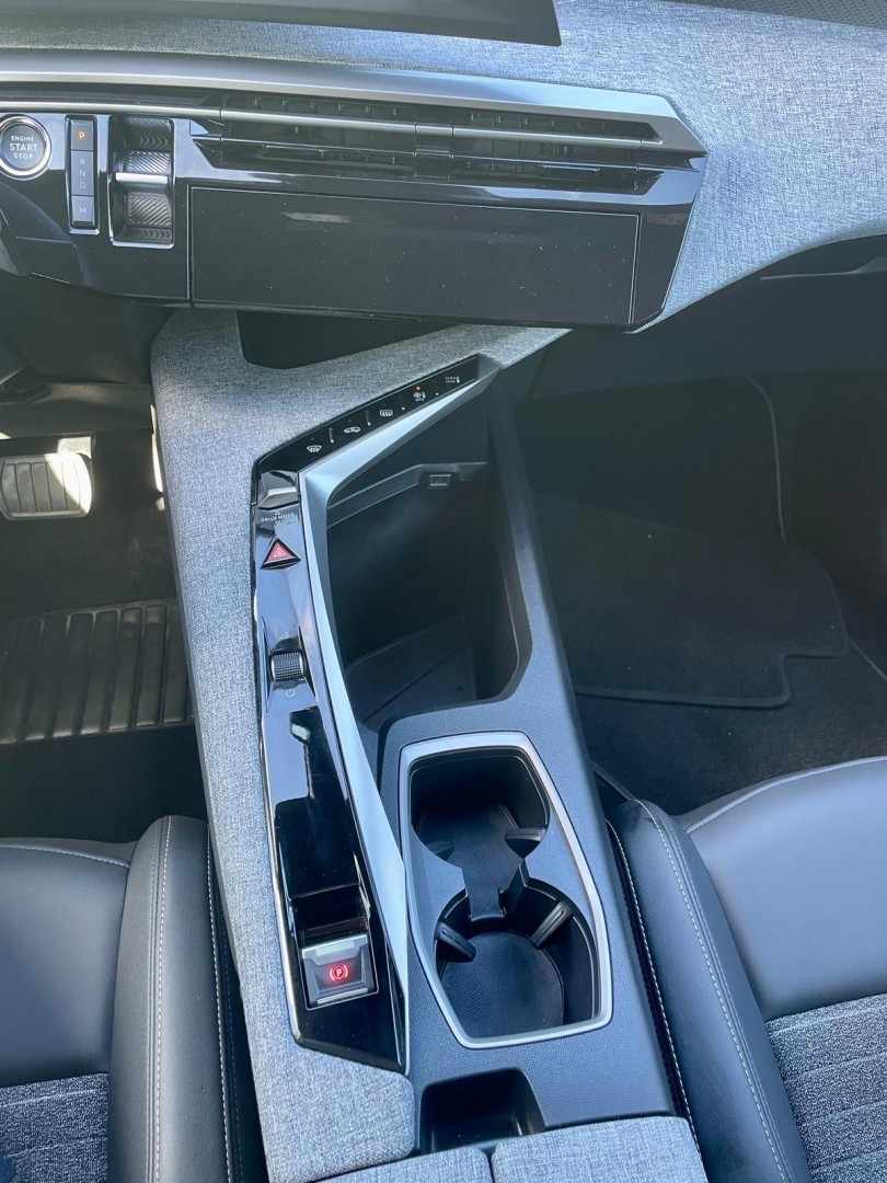 peugeot-3008-2025-hibrido-a-gasolina-1199cc