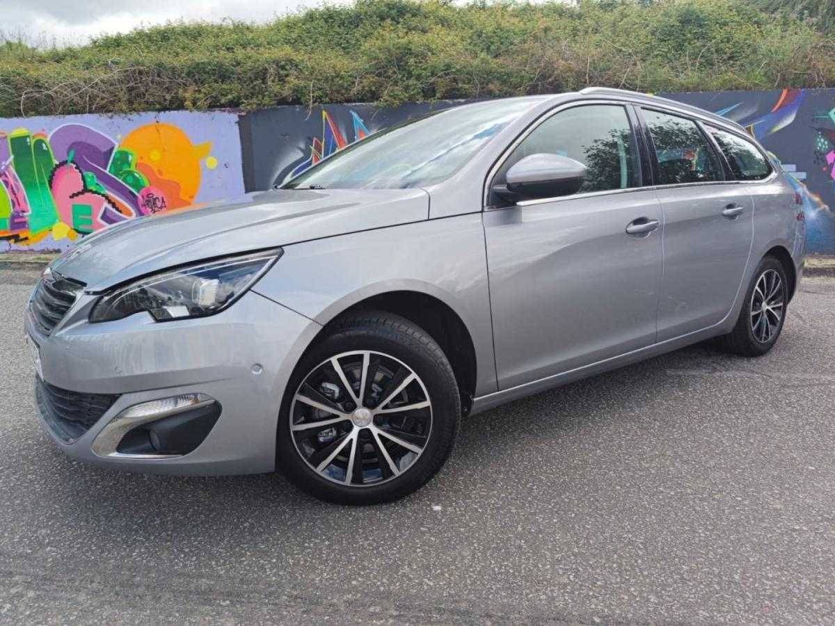 peugeot-308-sw-2015-diesel-1560cc