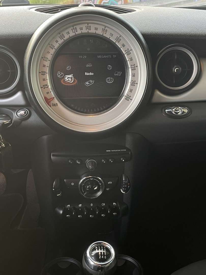 mini-cabrio-2011-diesel-1598cc