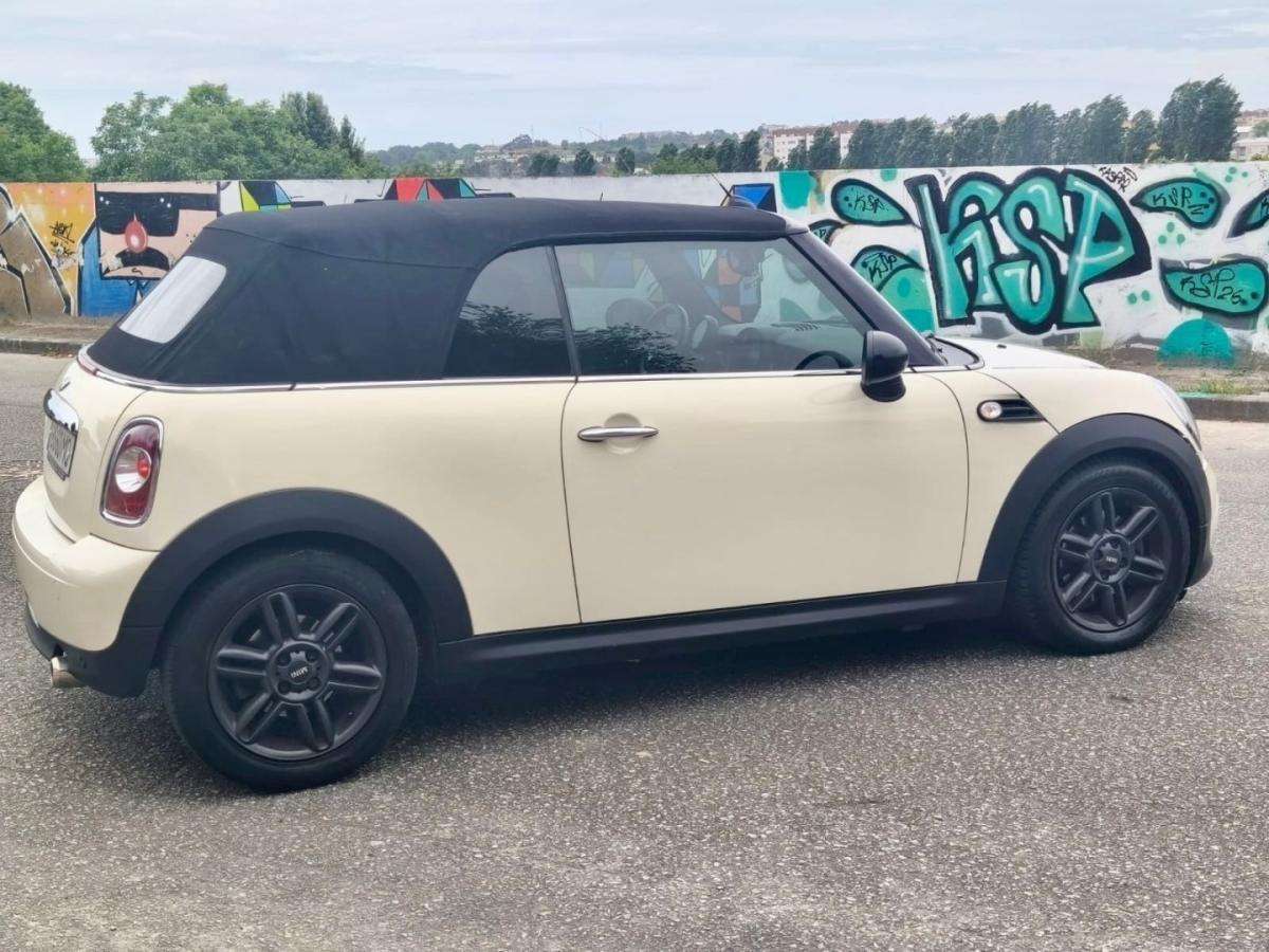 mini-cabrio-2011-diesel-1598cc
