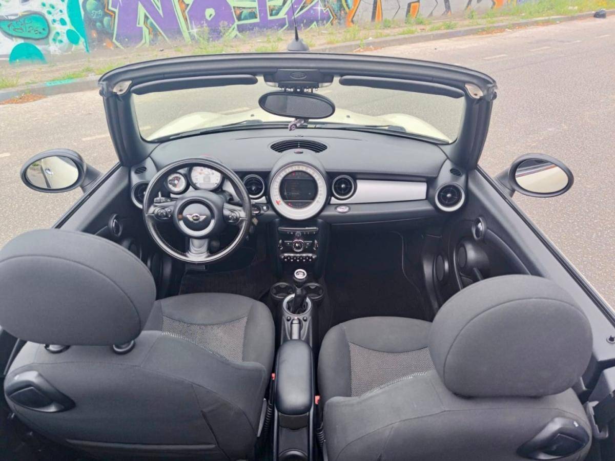 mini-cabrio-2011-diesel-1598cc