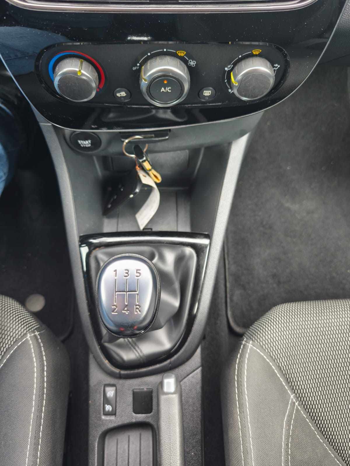 renault-clio-0-9-tce-2017-gasolina-898cc