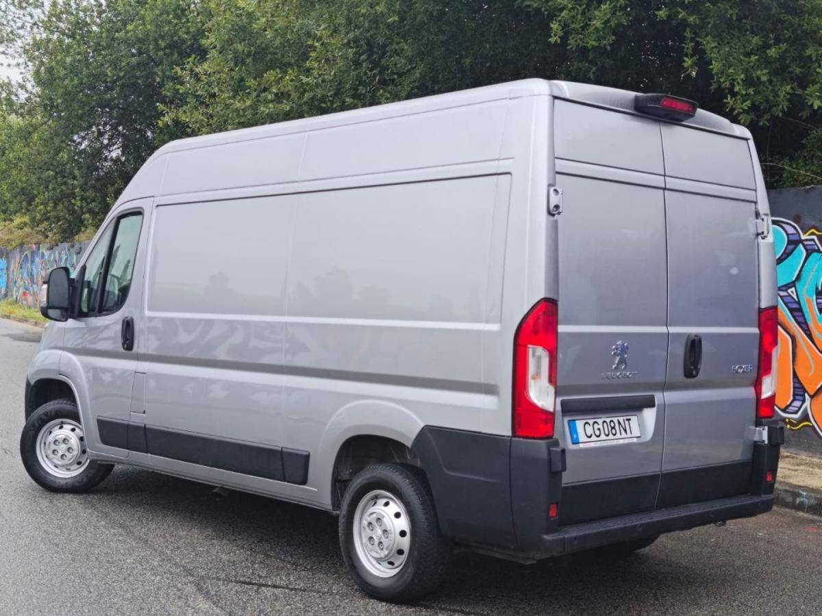 peugeot-boxer-2022-diesel-2000cc