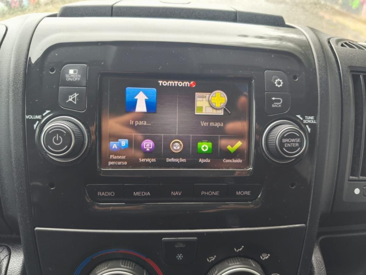 peugeot-boxer-2022-diesel-2000cc