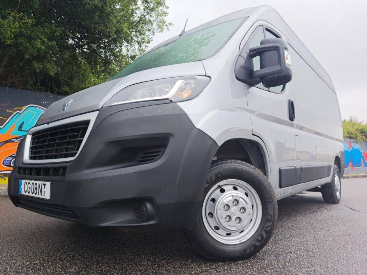 peugeot-boxer-2022-diesel-2000cc