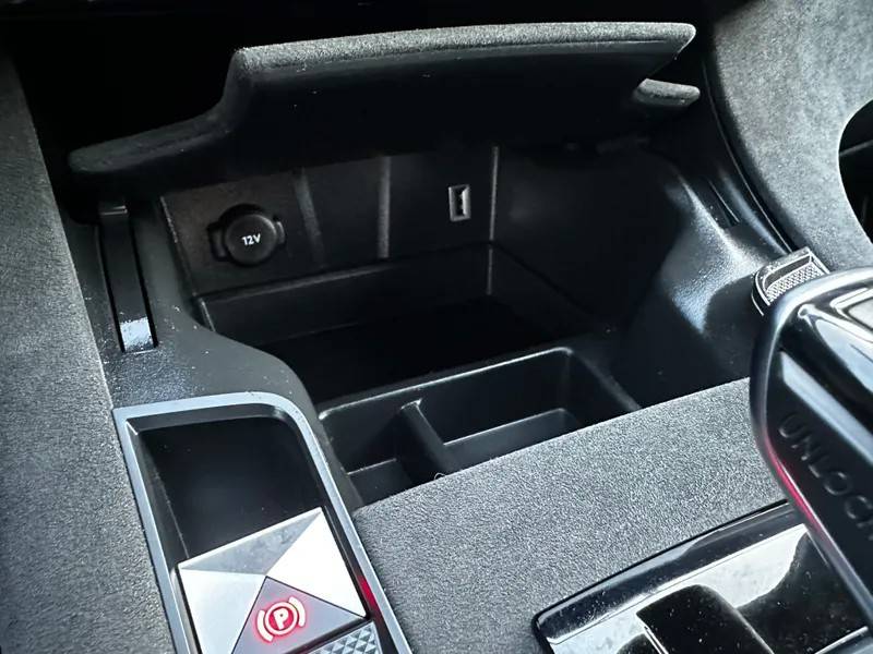 ds-ds-7-crossback-2022-hibrido-a-gasolina-1598cc