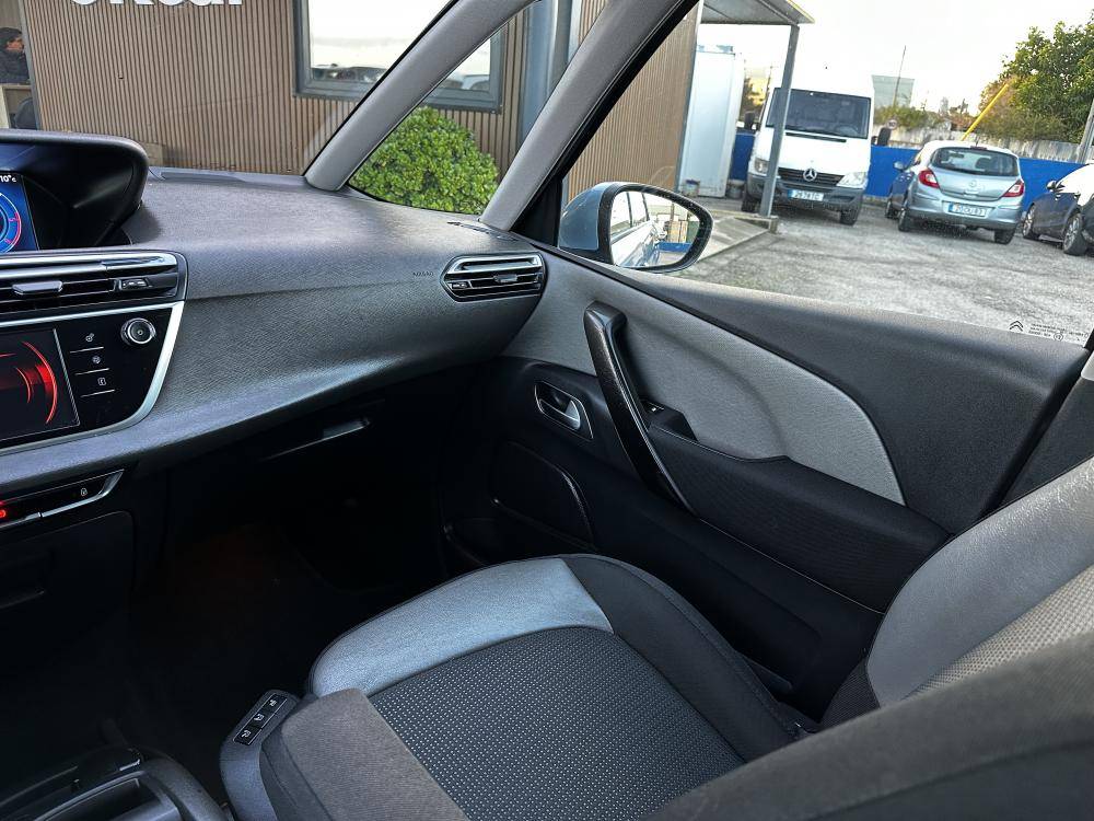 citroen-c4-grand-picasso-2014-diesel-1560cc