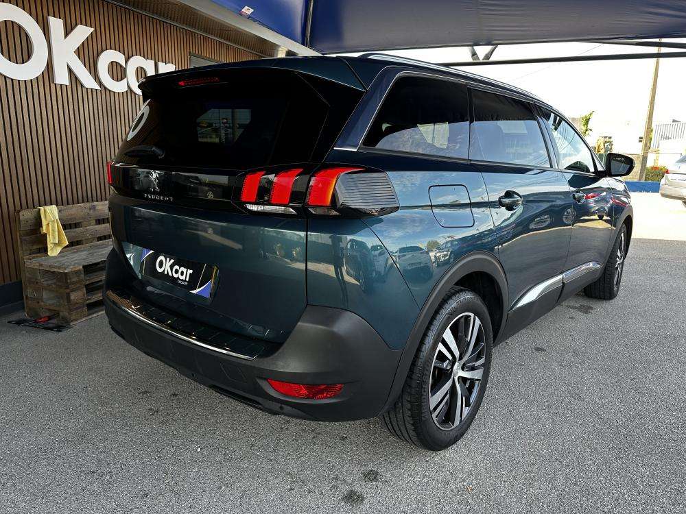 peugeot-5008-2018-diesel-1499cc