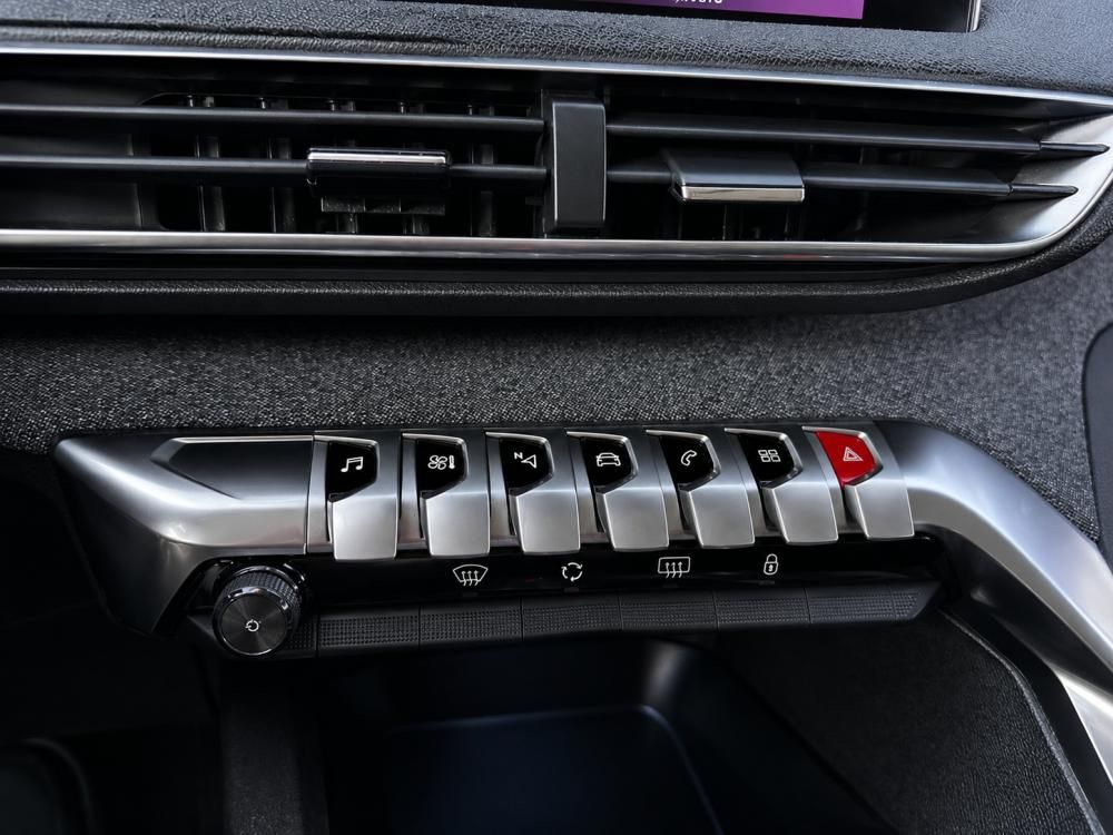 peugeot-5008-2018-diesel-1499cc