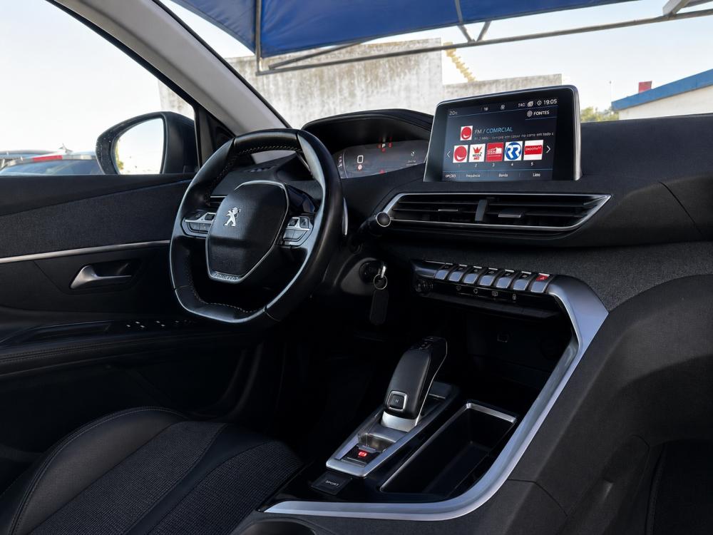 peugeot-5008-2018-diesel-1499cc