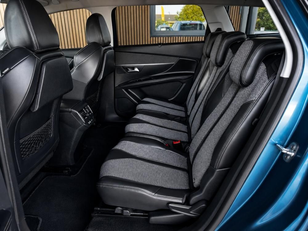 peugeot-5008-2018-diesel-1499cc