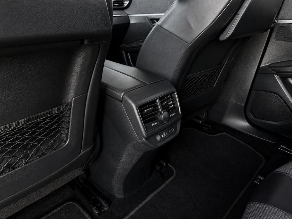 peugeot-5008-2018-diesel-1499cc