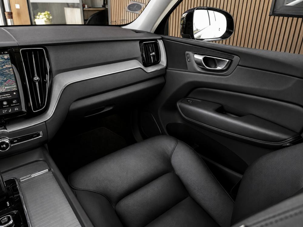 volvo-xc60-2023-hibrido-a-gasolina-1969cc
