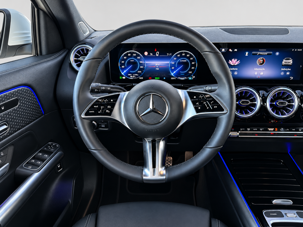 mercedes-benz-eqa-2025-eletrico-500cc