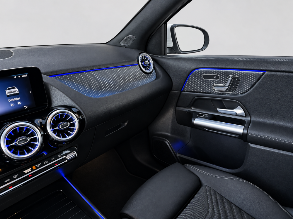 mercedes-benz-eqa-2025-eletrico-500cc
