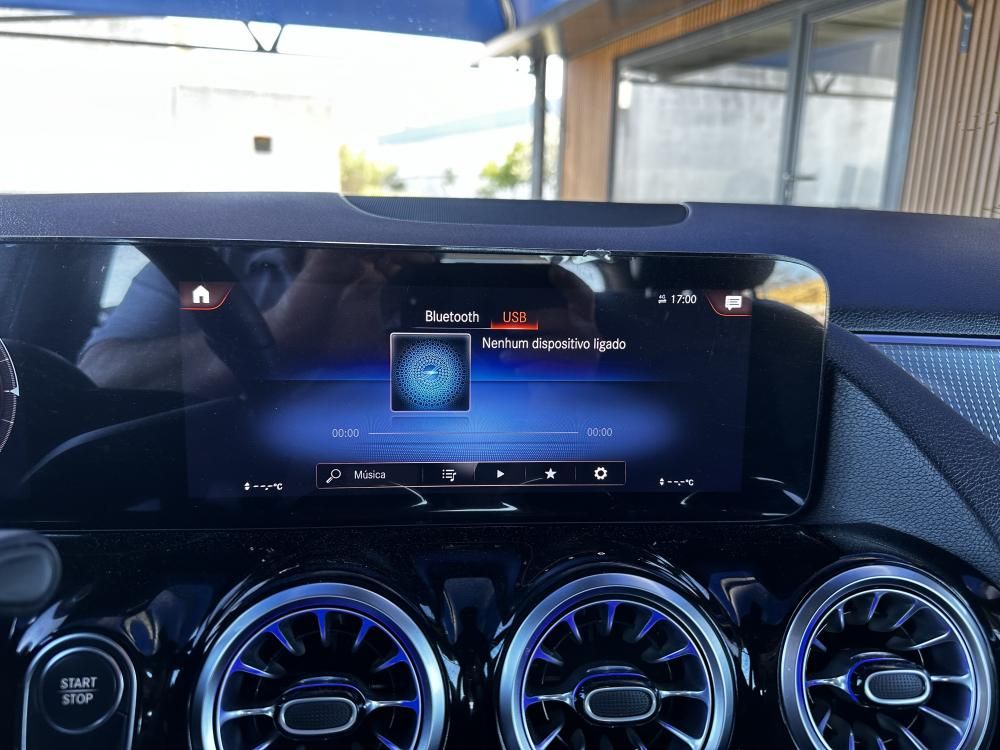 mercedes-benz-eqa-2023-eletrico-500cc