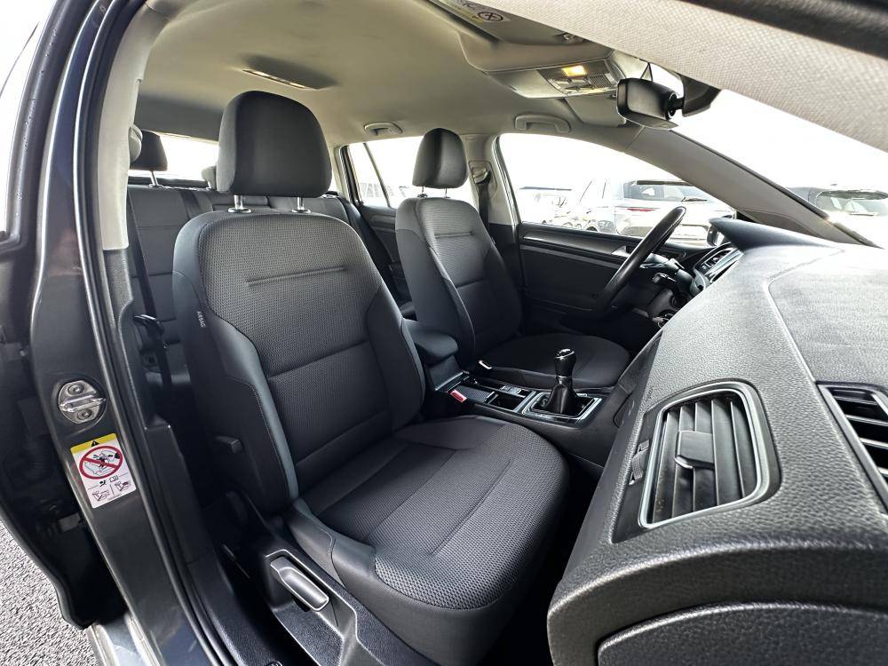 volkswagen-golf-variant-2018-diesel-1598cc