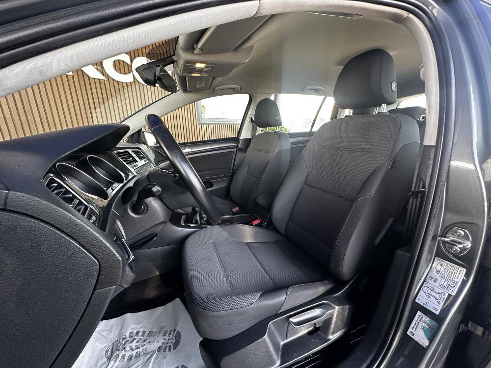 volkswagen-golf-variant-2018-diesel-1598cc
