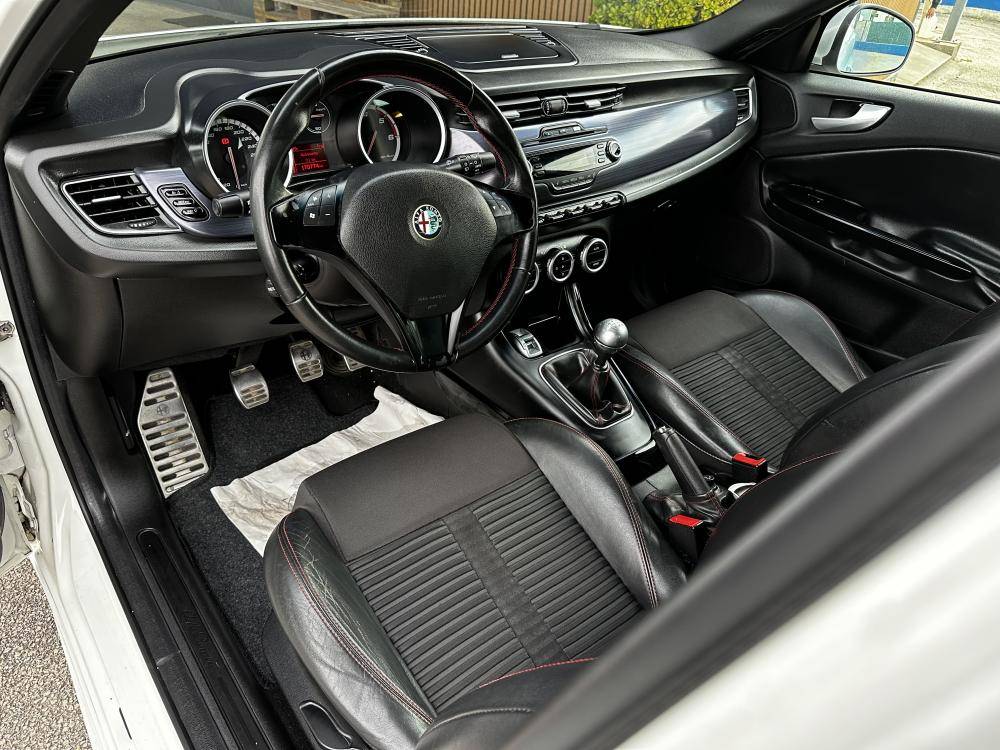 alfa-romeo-giulietta-2010-diesel-1598cc