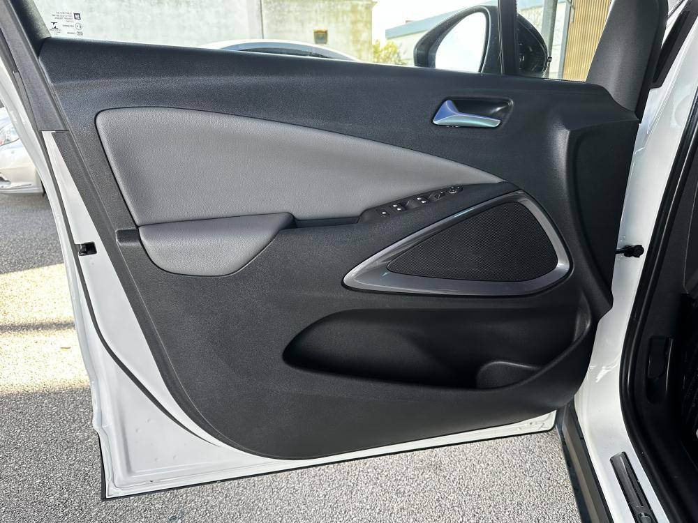 opel-crossland-x-2017-diesel-1560cc