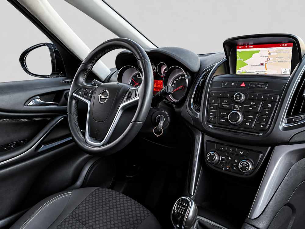 opel-zafira-2015-diesel-1598cc