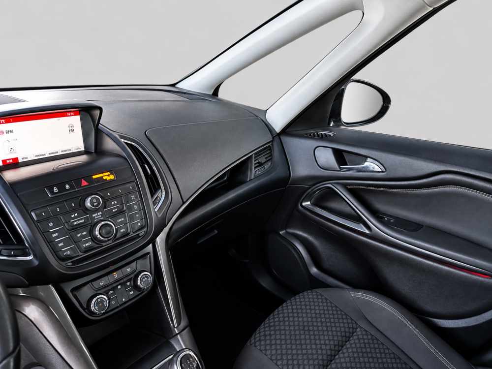 opel-zafira-2015-diesel-1598cc