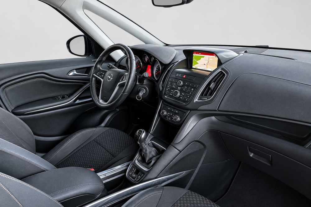 opel-zafira-2015-diesel-1598cc