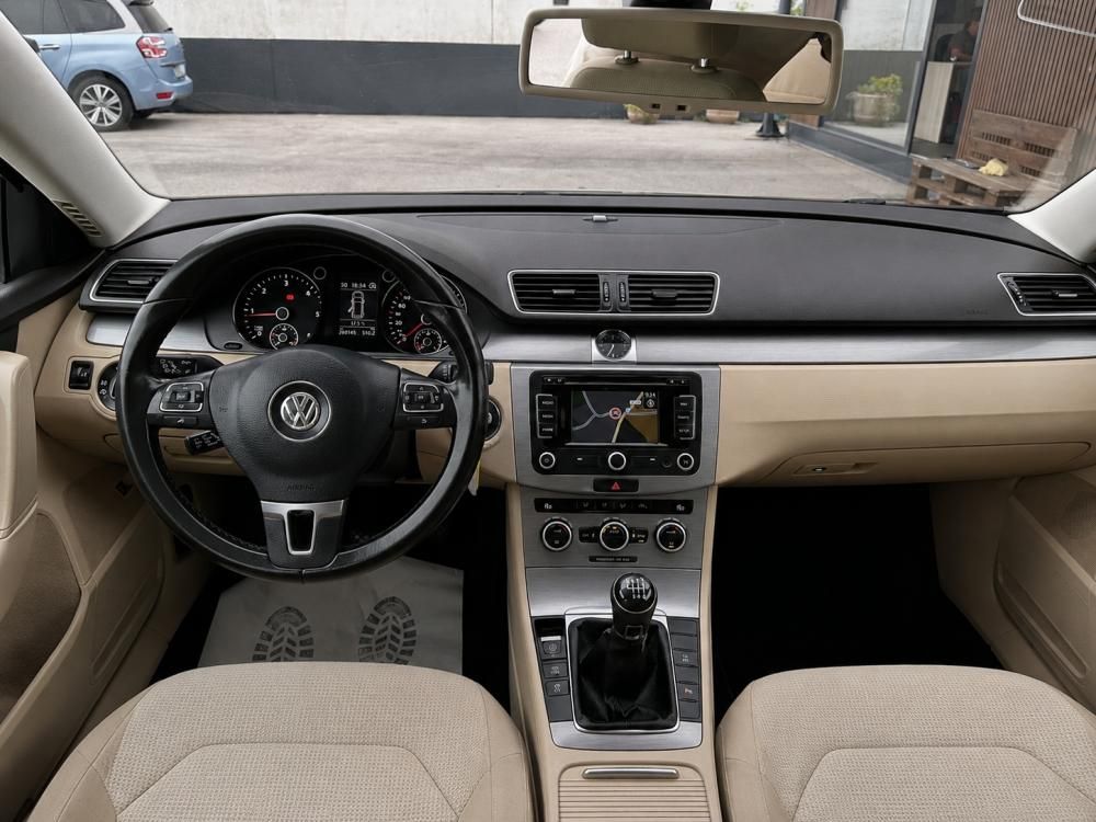 volkswagen-passat-variant-2013-diesel-1968cc
