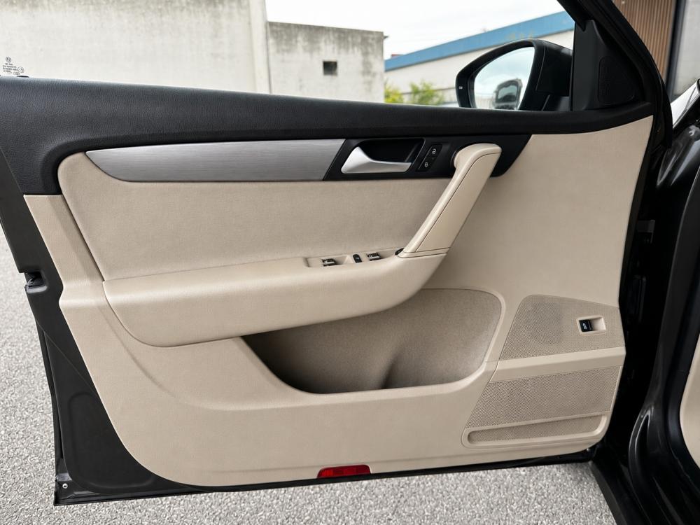 volkswagen-passat-variant-2013-diesel-1968cc