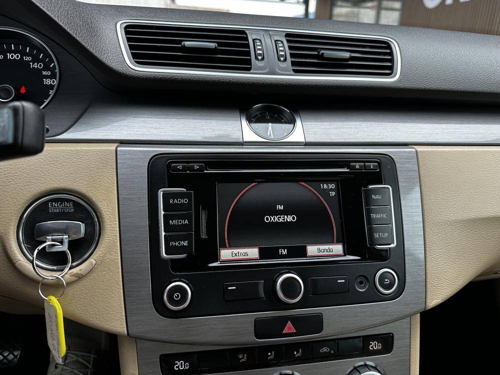 volkswagen-passat-variant-2013-diesel-1968cc