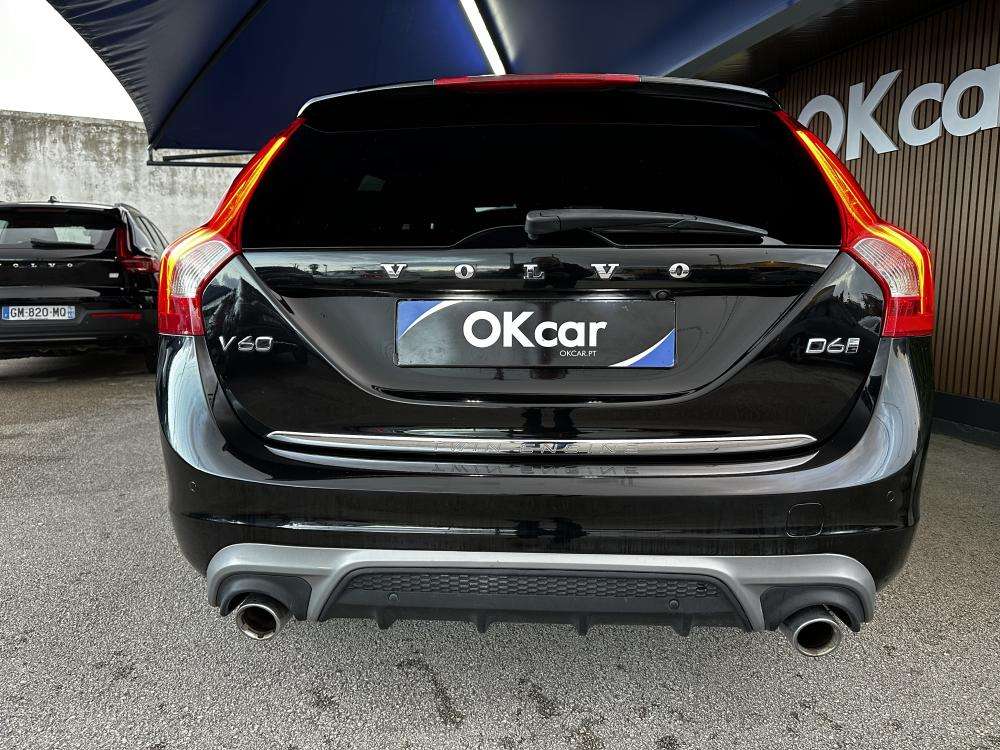 volvo-v60-2017-hibrido-a-diesel-2400cc
