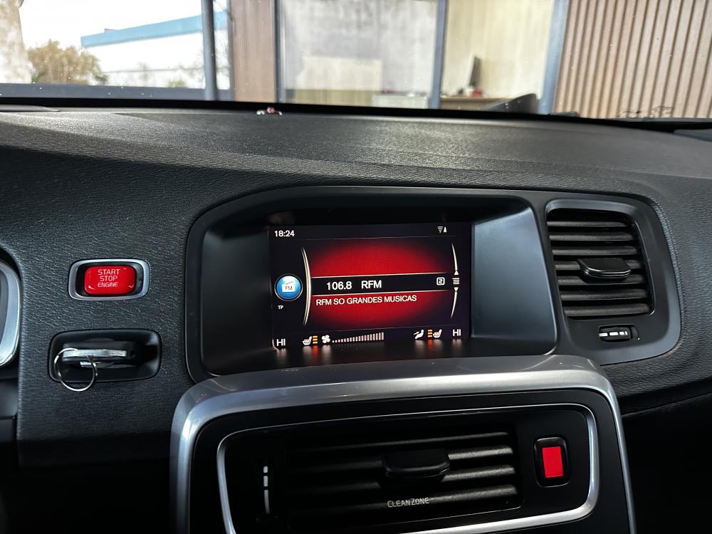 volvo-v60-2017-hibrido-a-diesel-2400cc