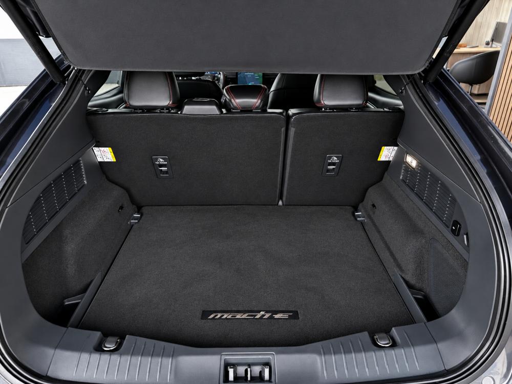 ford-mustang-mach-e-2022-eletrico-0cc